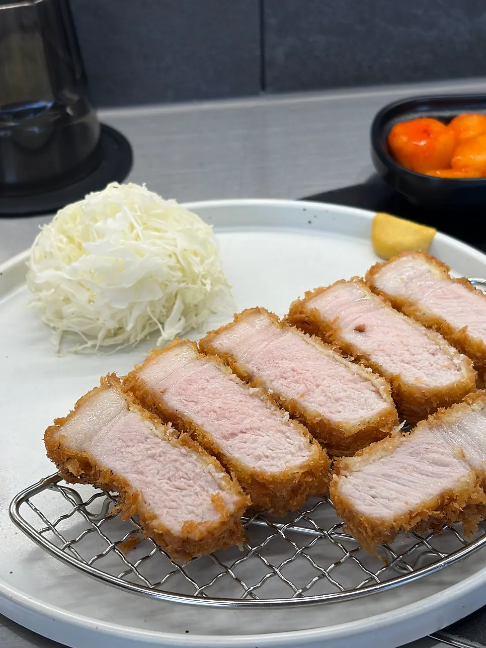 A plate of loin katsu at Hets Jeonpo Branch