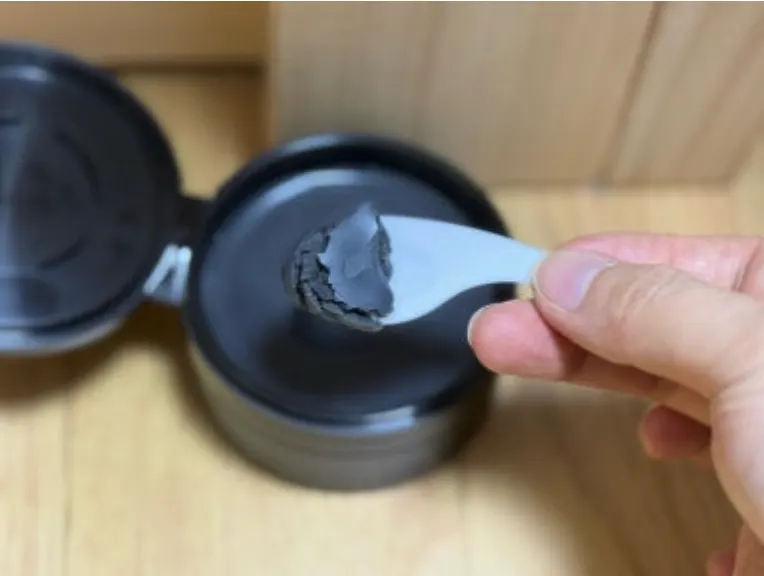Blackhead cleansing balm for dry skin: HEEDA Charcoal Cleansing Balm