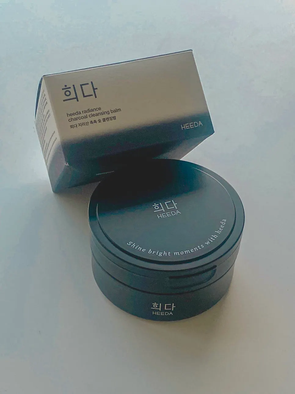 Charcoal cleansing balm for dry, blackhead-prone skin: HEEDA