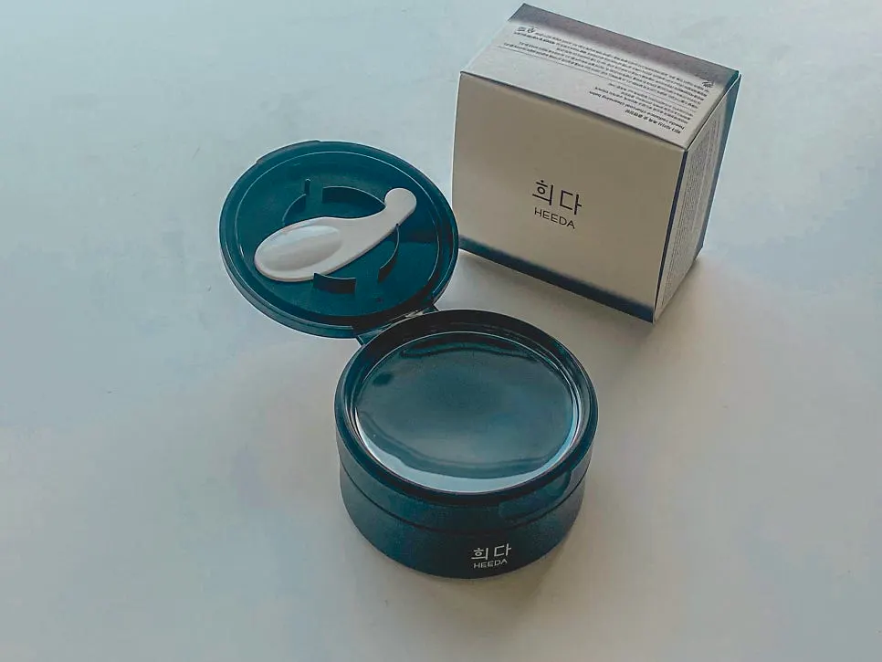Charcoal cleansing balm for dry, blackhead-prone skin: HEEDA