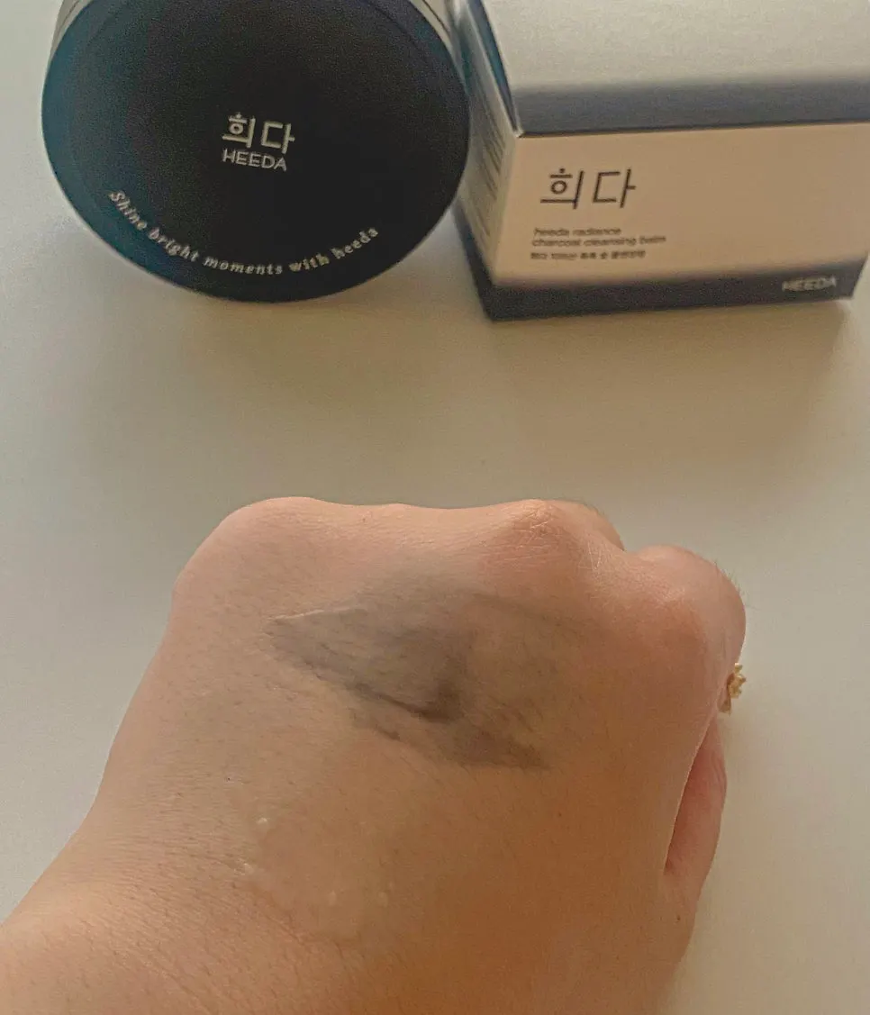 Charcoal cleansing balm for dry, blackhead-prone skin: HEEDA