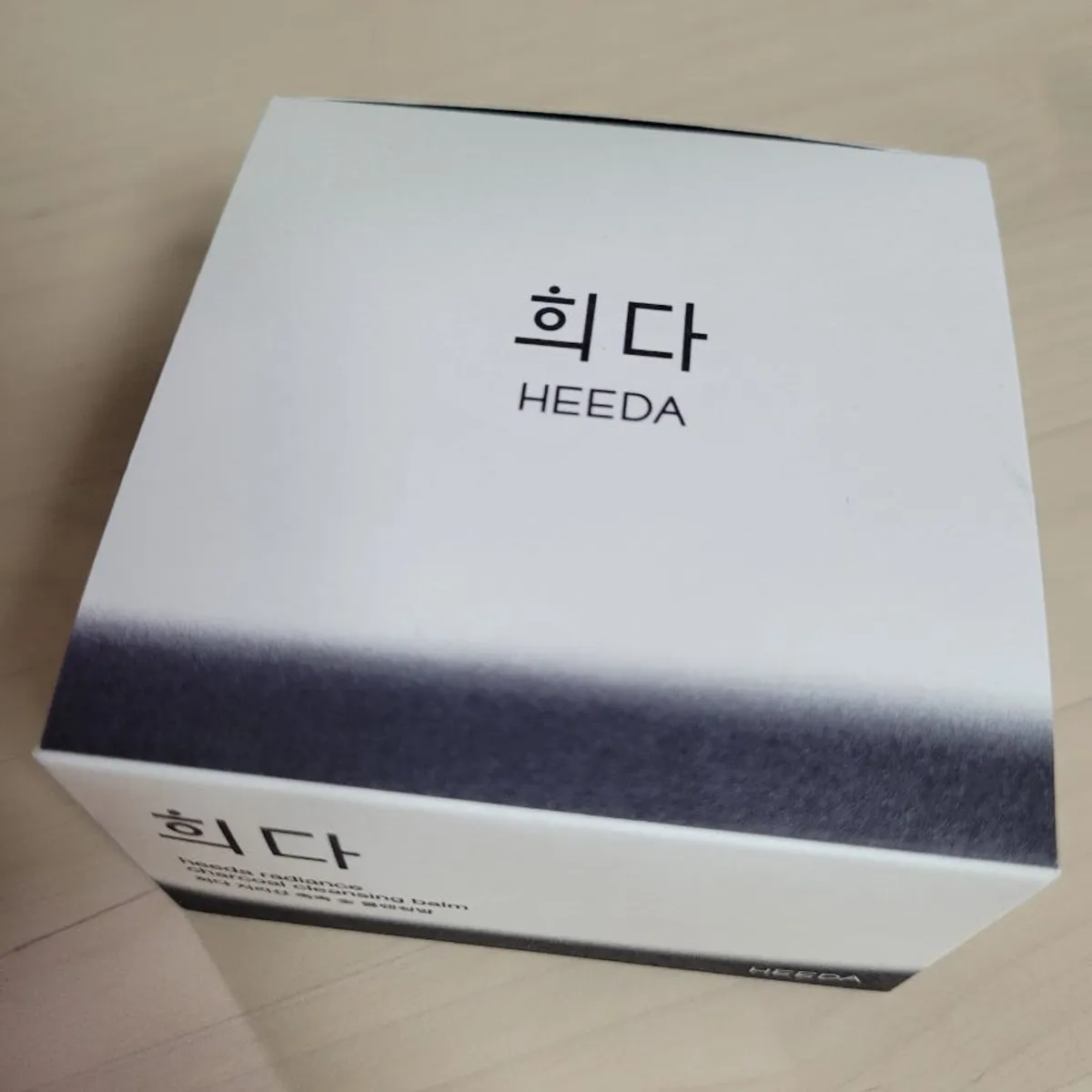 Blackhead cleansing balm for oily skin: HEEDA Jirisan Charcoal