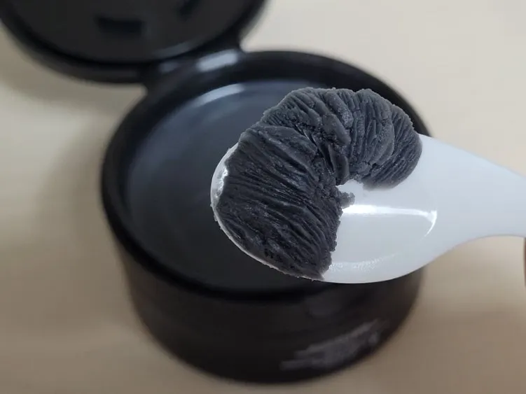 Blackhead cleansing balm for oily skin: HEEDA Jirisan Charcoal