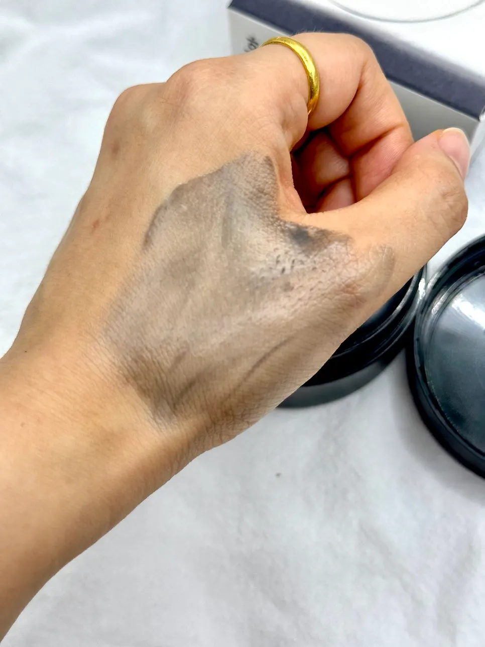 Blackhead cleansing balm first-use test: HEEDA Jirisan Charcoal