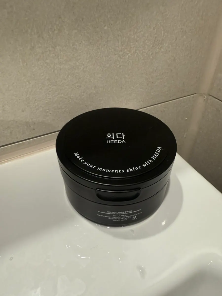 Make up cleansing balm on dry, combination skin: HEEDA Jirisan