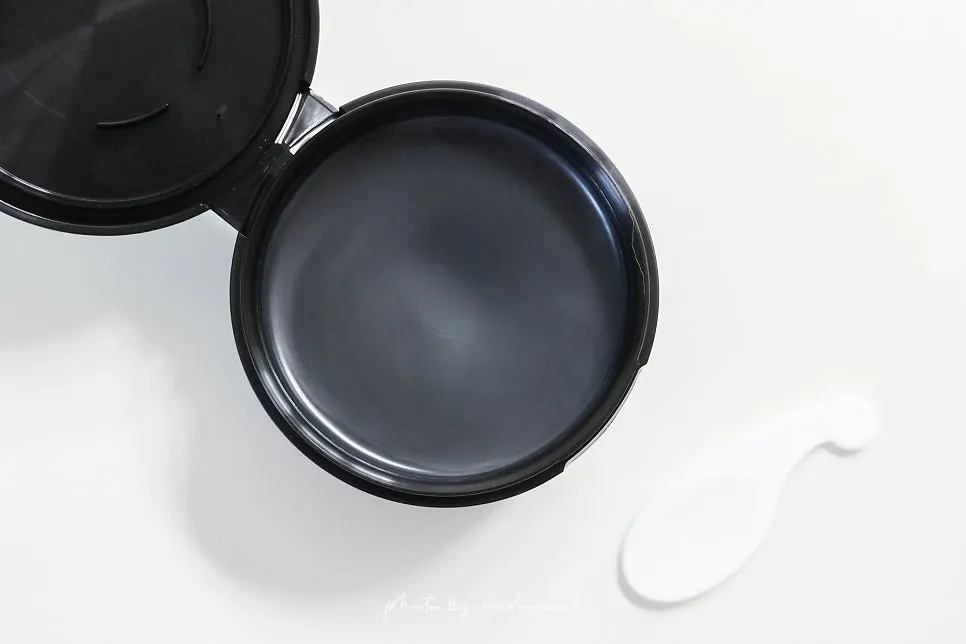 Cleansing balm for dry skin eye makeup: HEEDA Jirisan
