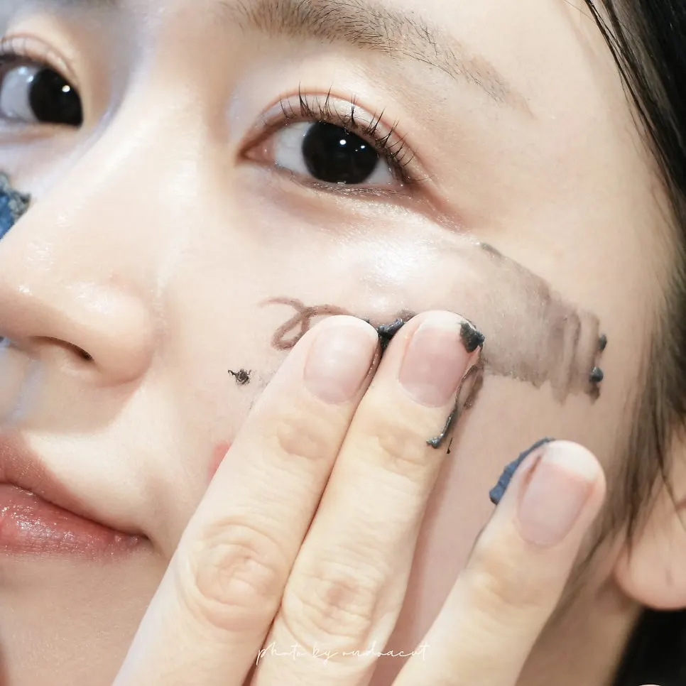 Cleansing balm for dry skin eye makeup: HEEDA Jirisan
