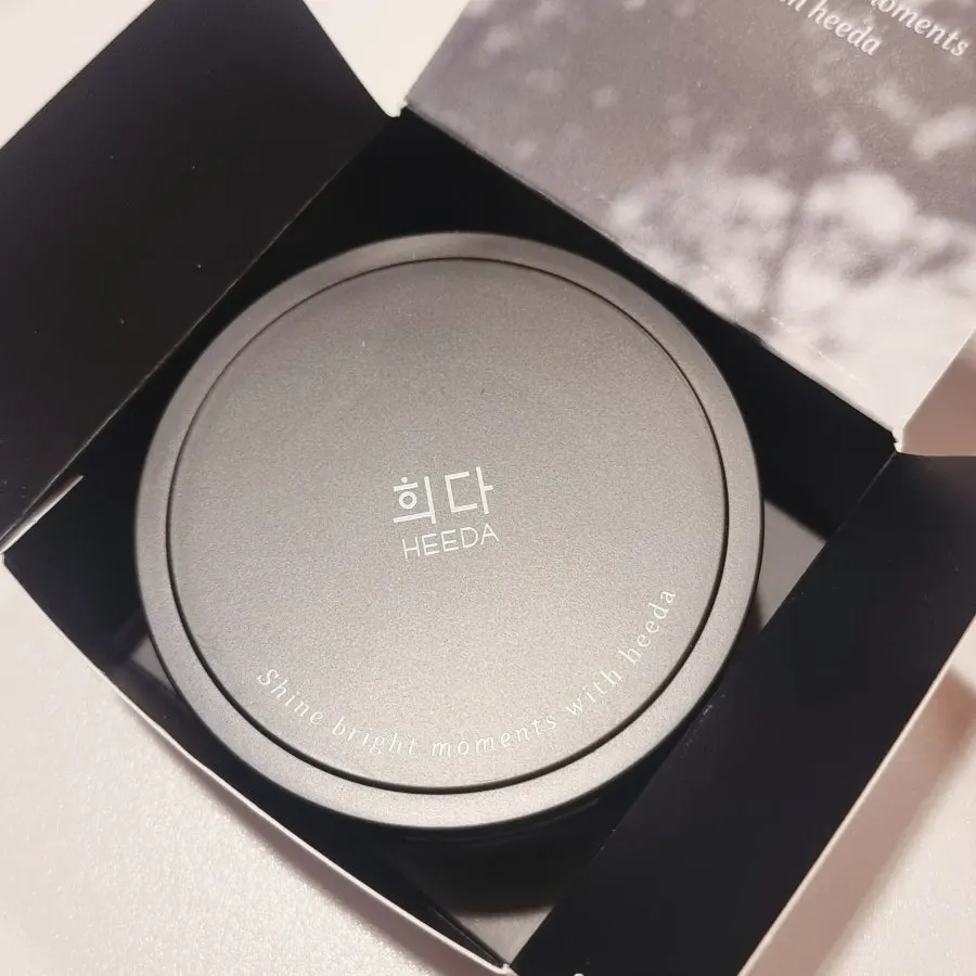 Charcoal cleansing balm for dehydrated oily skin: HEEDA Jirisan