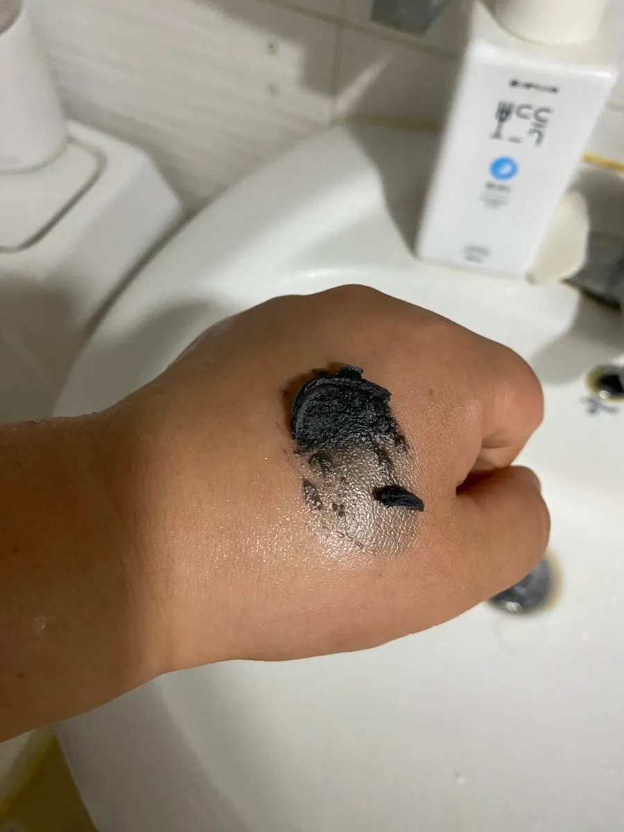 Cleansing balm for combination-oily skin: HEEDA Jirisan Charcoal