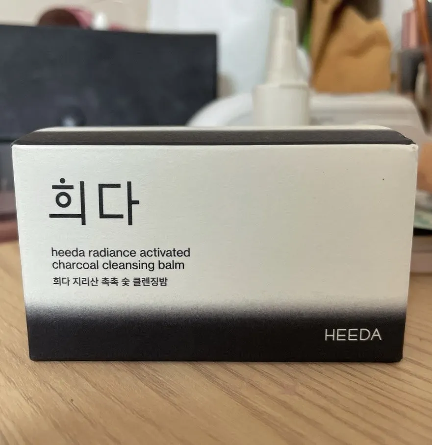 Charcoal cleansing balm for makeup removal: HEEDA Jirisan Moist