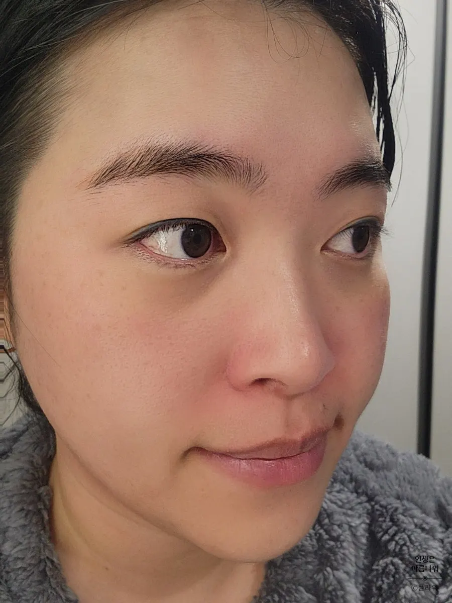 Charcoal cleansing balm makeup remover: HEEDA Jirisan Moist