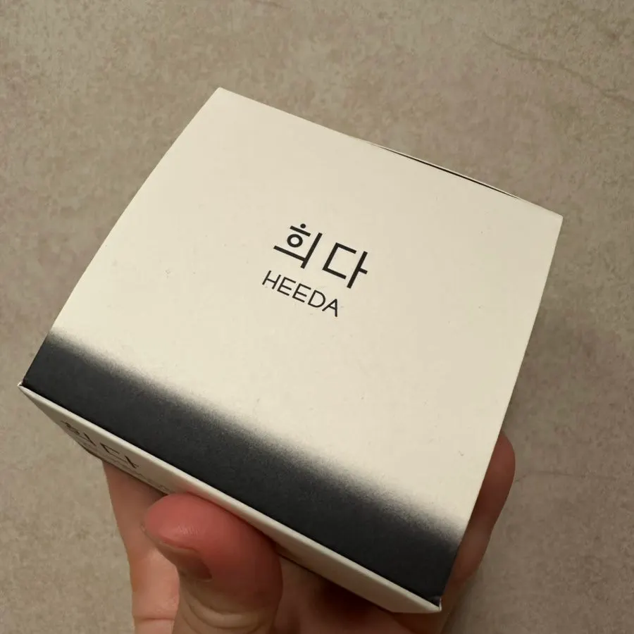 Charcoal cleansing balm makeup removal: HEEDA Jirisan Moist