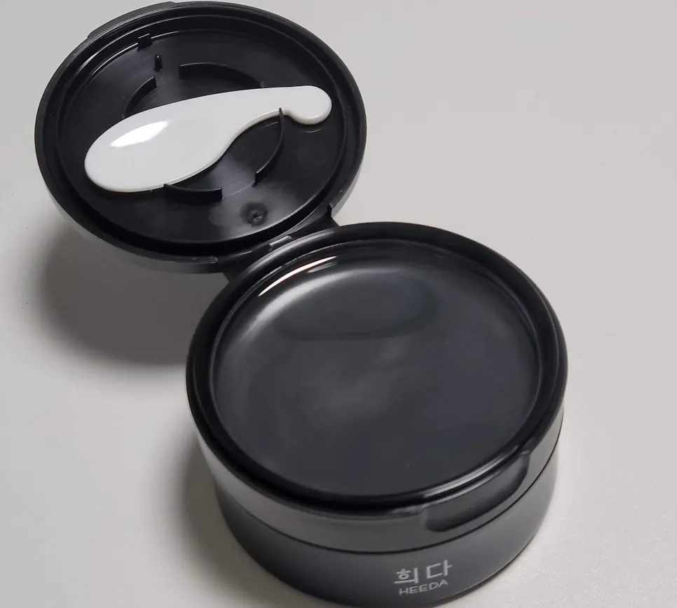 Charcoal cleansing balm for makeup removal: HEEDA Jirisan Moist