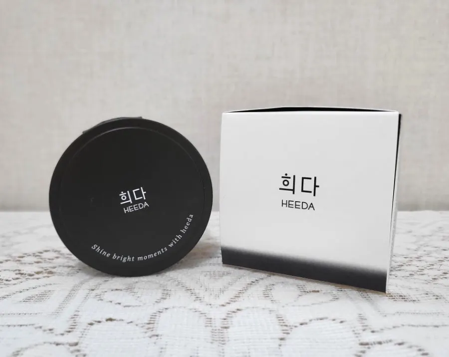 Cleansing balm for oily-dehydrated skin: HEEDA Charcoal Balm