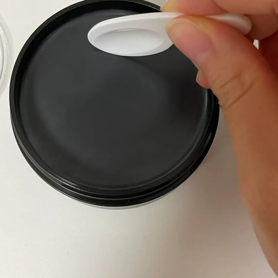 Charcoal cleansing balm for oily, dehydrated skin: HEEDA Jirisan