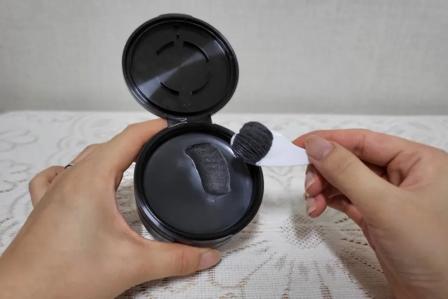 Cleansing balm for oily-dehydrated skin: HEEDA Charcoal Balm