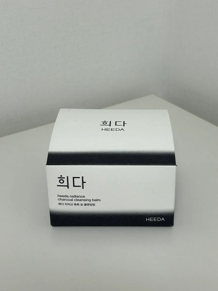 Cleansing balm for dehydrated oily skin: HEEDA Jirisan Charcoal