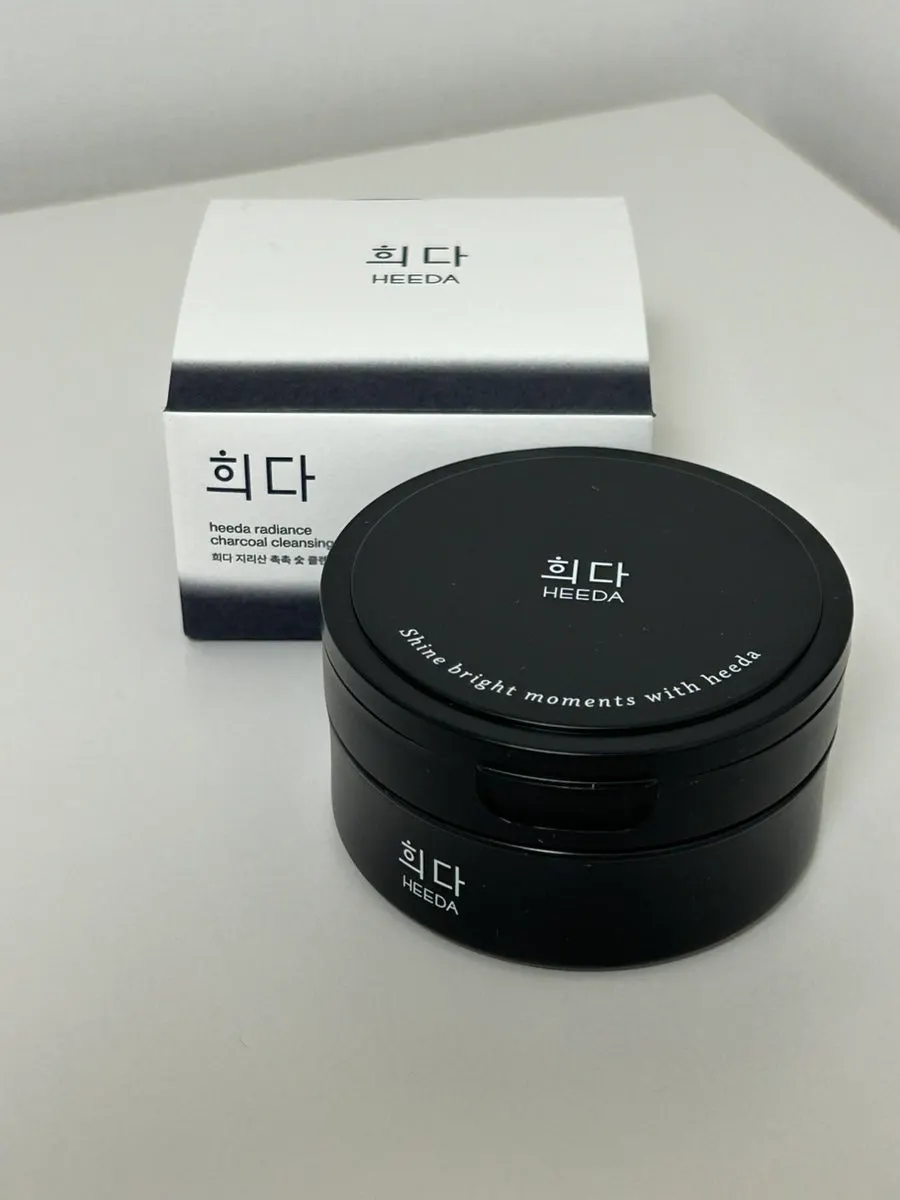 Cleansing balm for dehydrated oily skin: HEEDA Jirisan Charcoal