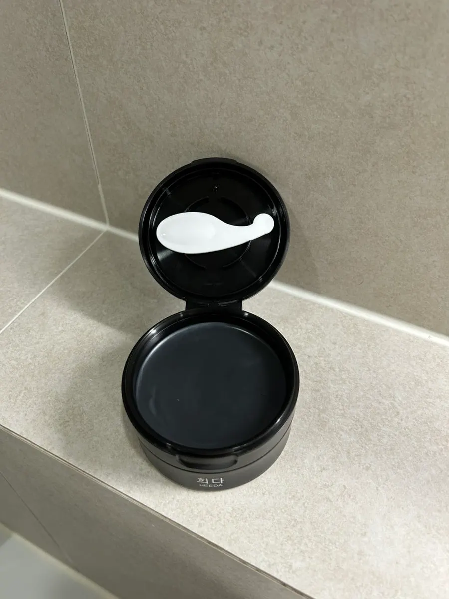 Cleansing balm for dehydrated oily skin: HEEDA Jirisan Charcoal