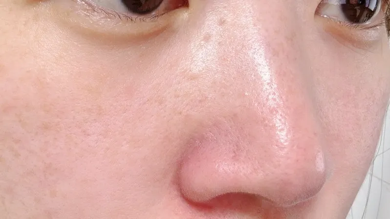 Cleansing balm for makeup removal on oily T-zone: HEEDA Jirisan