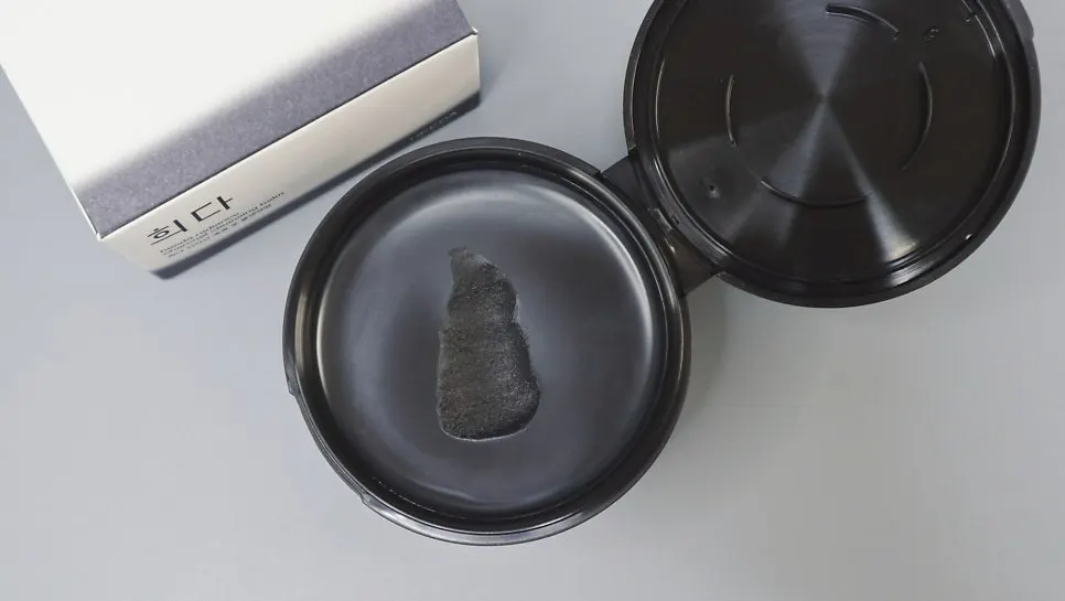 Cleansing balm for makeup removal: HEEDA Jirisan Moist Charcoal