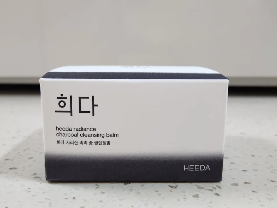 Cleansing balm for dehydrated oily skin: HEEDA Jirisan Charcoal