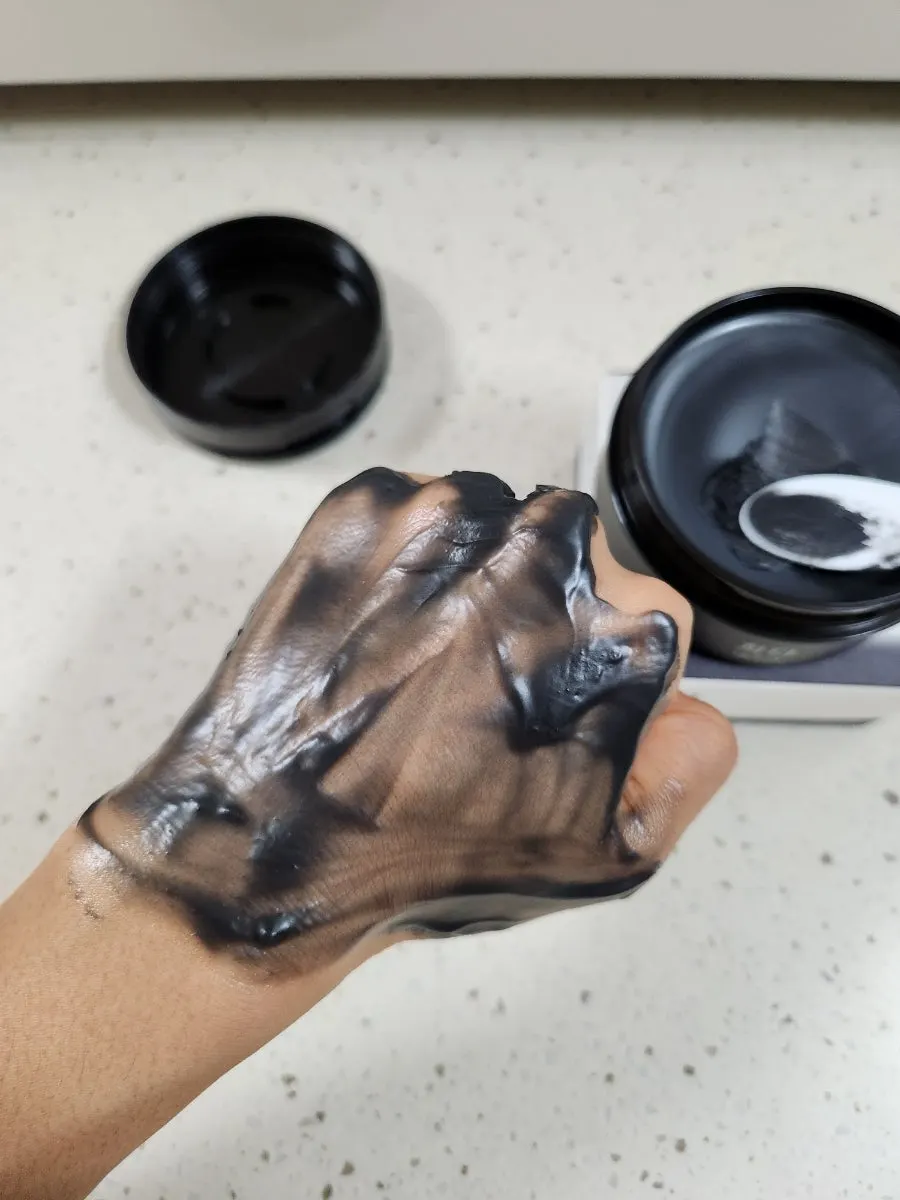 Cleansing balm for dehydrated oily skin: HEEDA Jirisan Charcoal