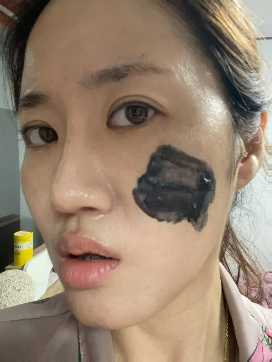 Cleansing balm for sensitive skin: HEEDA Jirisan Moist Charcoal