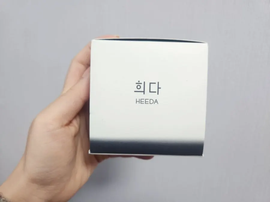 Sensitive-skin cleansing balm: HEEDA Jirisan charcoal