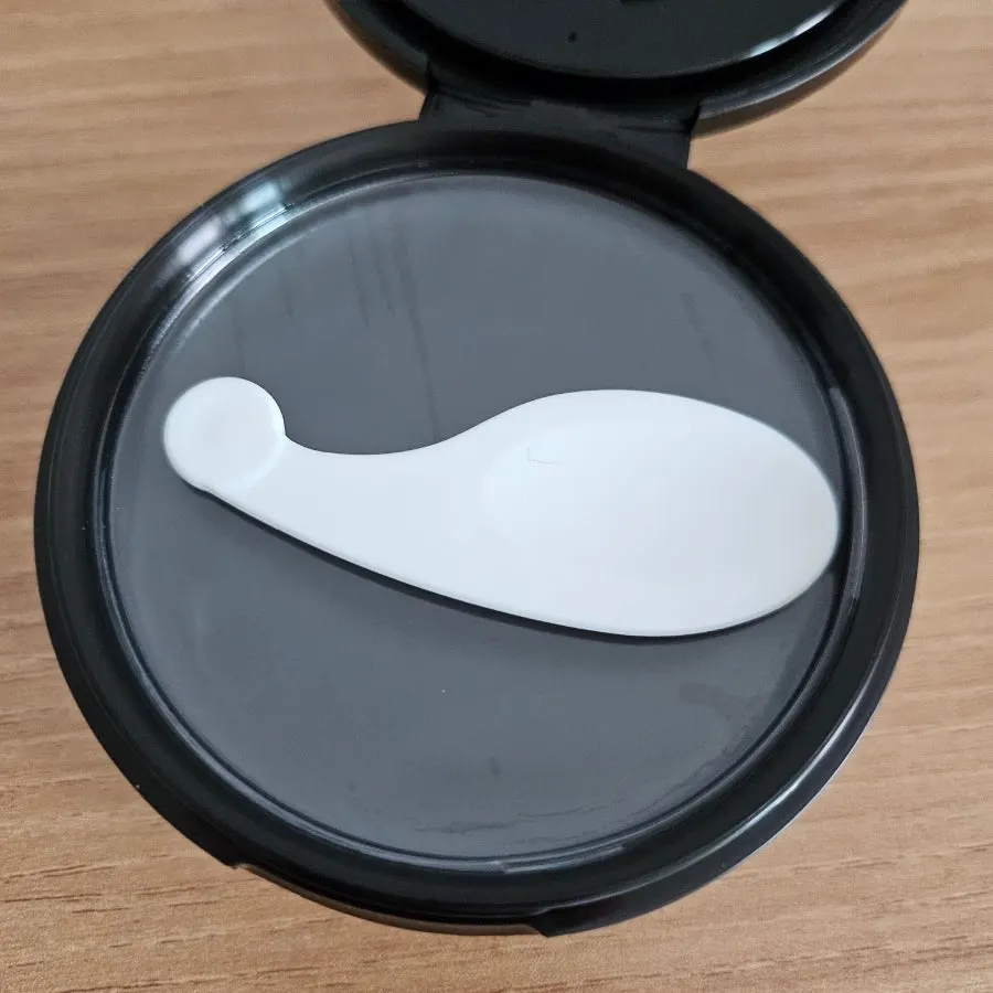 Korean cleansing balm for sensitive skin: HEEDA Jirisan Charcoal
