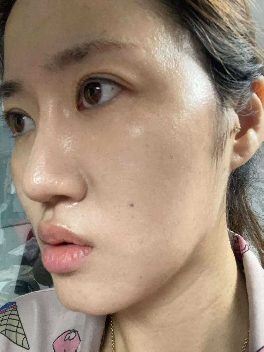 Cleansing balm for sensitive skin: HEEDA Jirisan Moist Charcoal