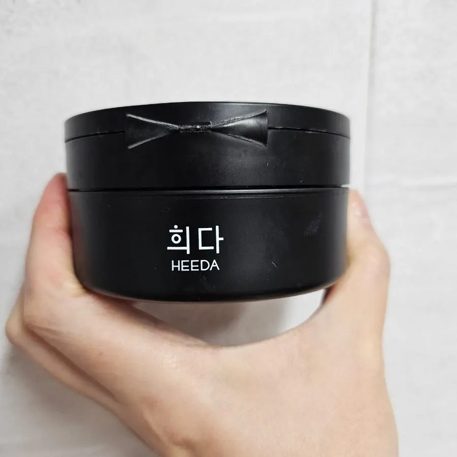 Cleansing balm for sensitive combination skin: HEEDA Charcoal Balm
