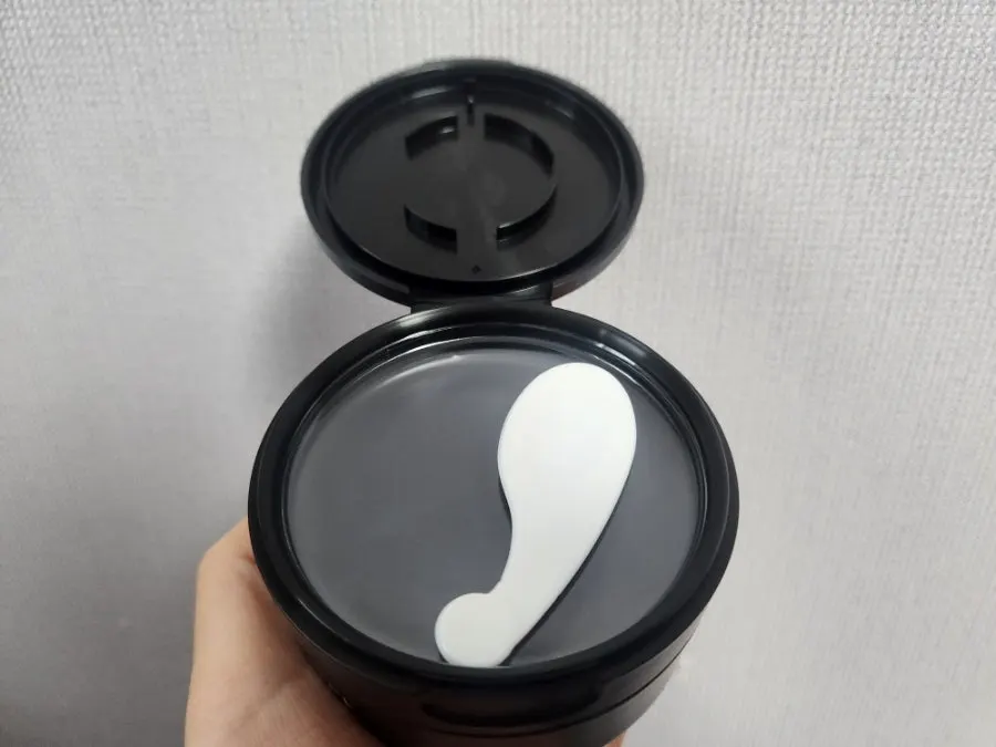 Sensitive-skin cleansing balm: HEEDA Jirisan charcoal