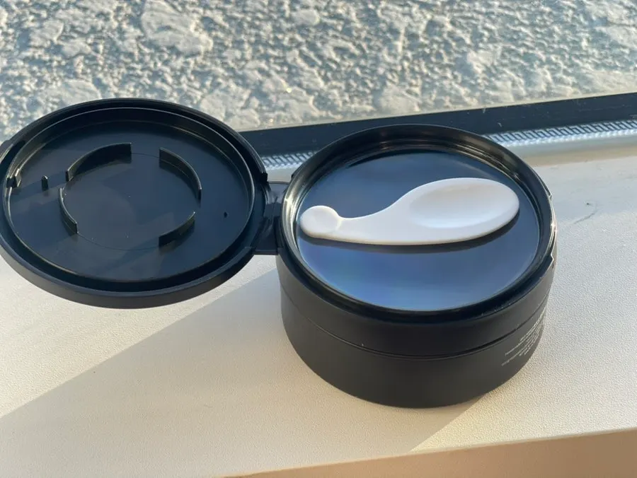 How to use a cleansing balm on dry combination skin: HEEDA Charcoal