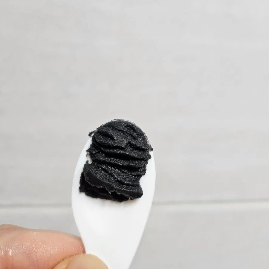 Cleansing balm for sensitive combination skin: HEEDA Charcoal Balm