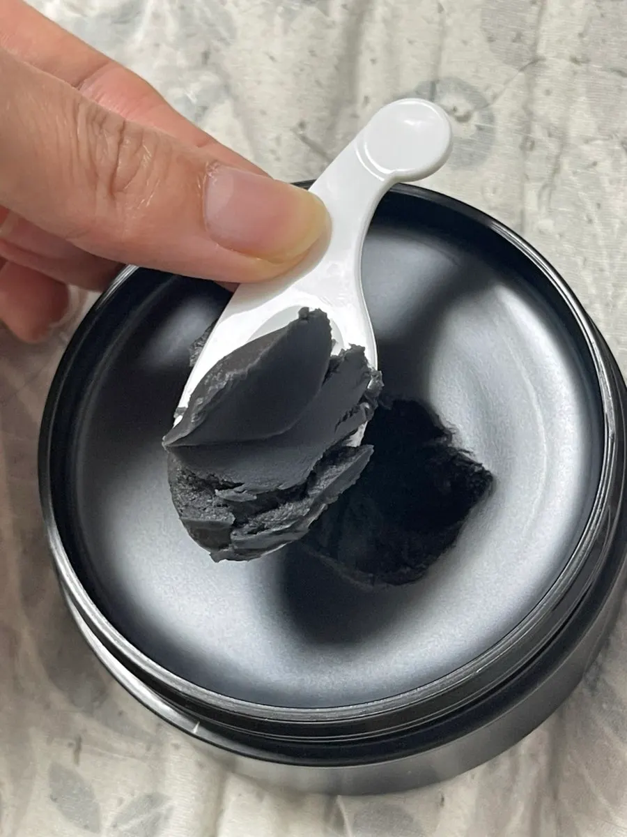 Cleansing balm for sensitive skin: HEEDA Jirisan Moist Charcoal