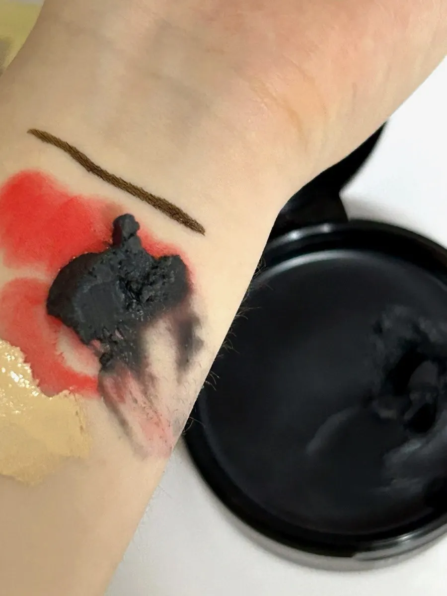Cleansing balm for sensitive skin: HEEDA Jirisan Moist Charcoal