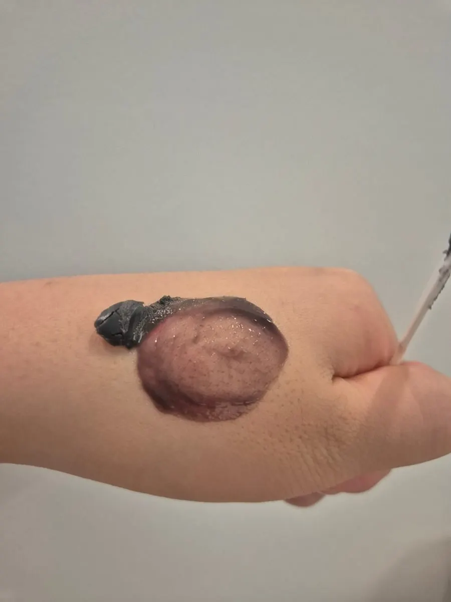 Make up cleansing balm for sensitive skin: HEEDA Jirisan Charcoal