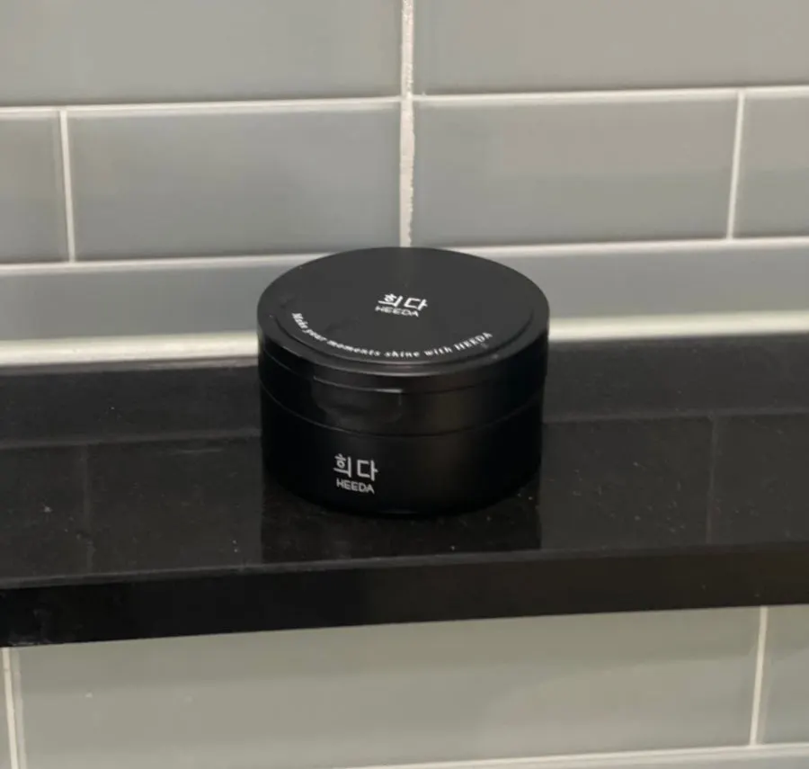 How to use a cleansing balm on dry combination skin: HEEDA Charcoal