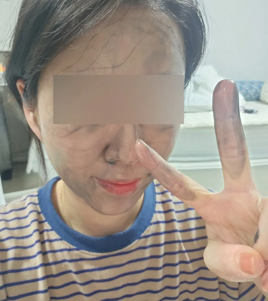 Charcoal cleansing balm for makeup removal: HEEDA Jirisan