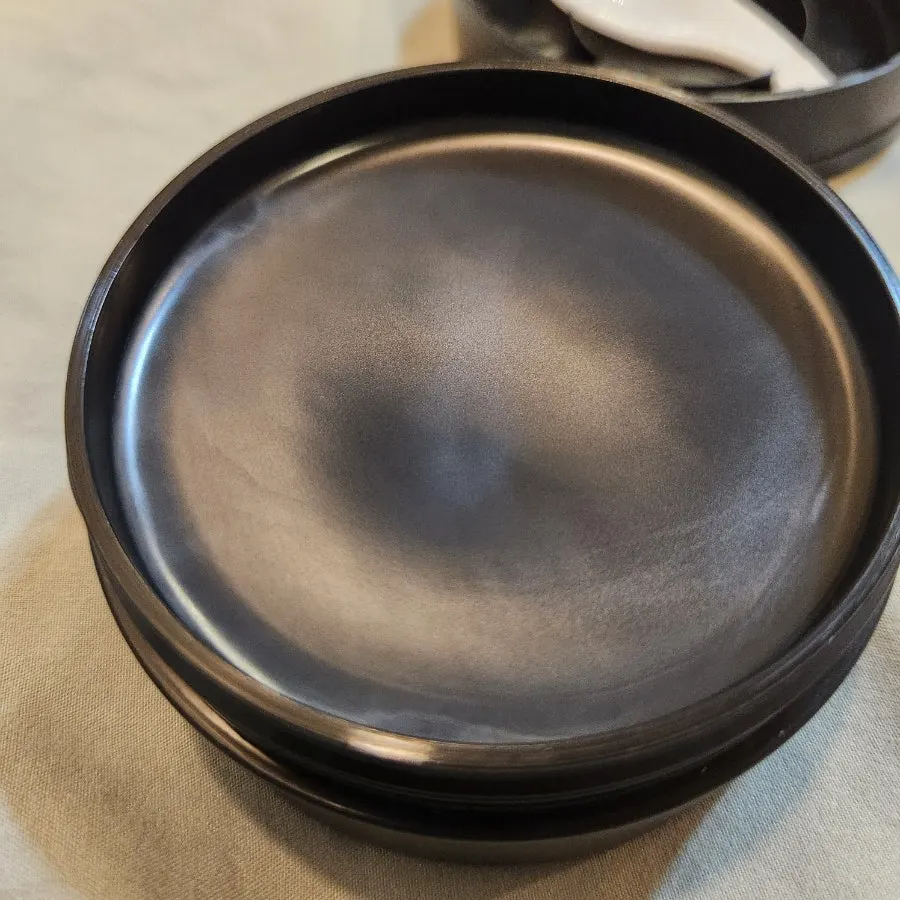 Charcoal cleansing balm hand test for oily-dehydrated skin: HEEDA