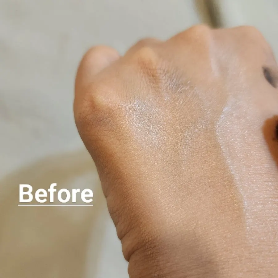 Charcoal cleansing balm hand test for oily-dehydrated skin: HEEDA