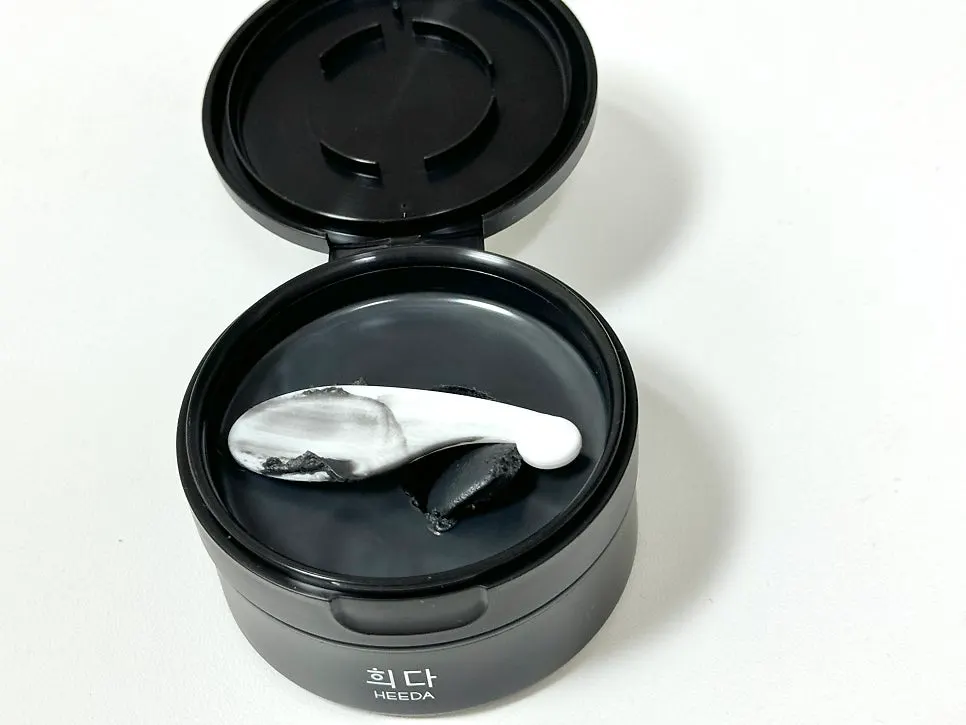 Charcoal cleansing balm with fresh finish: HEEDA Jirisan