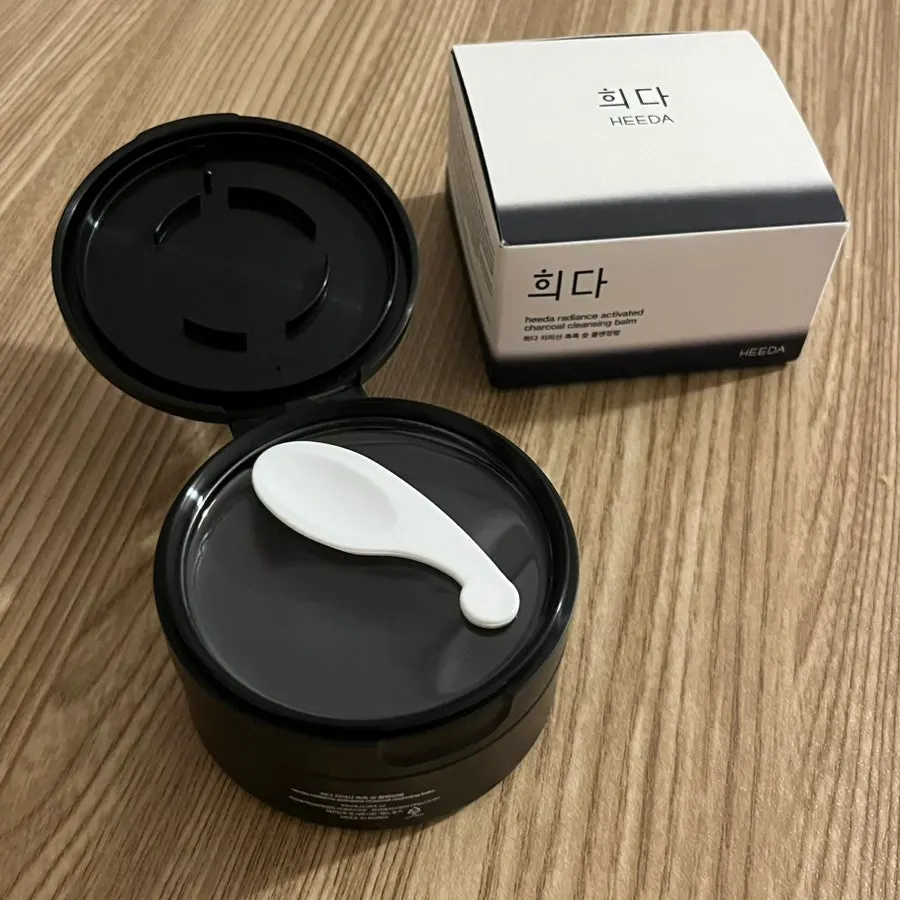 Charcoal cleansing balm carried in a bag: HEEDA Jirisan Moist Balm