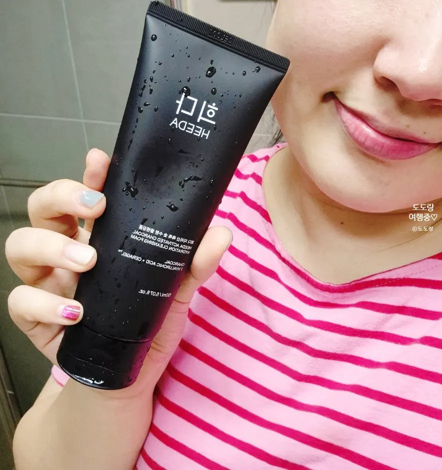 Charcoal cleansing foam for dry skin: HEEDA Jirisan Moist