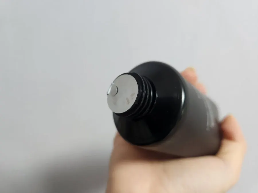 Charcoal cleansing foam for dry sensitive skin: HEEDA Jirisan