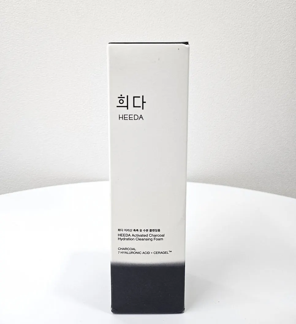 Cleansing foam for sunscreen makeup: HEEDA Charcoal Hydrating