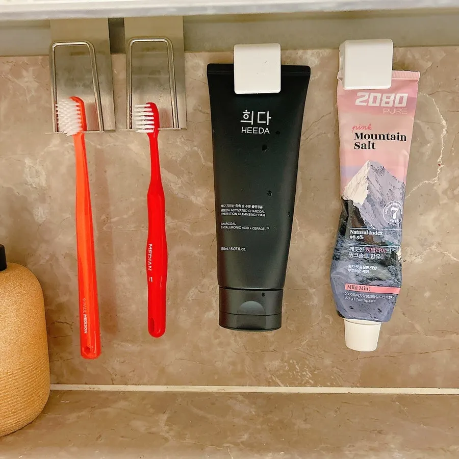 Charcoal cleansing foam for sensitive skin: HEEDA Jirisan