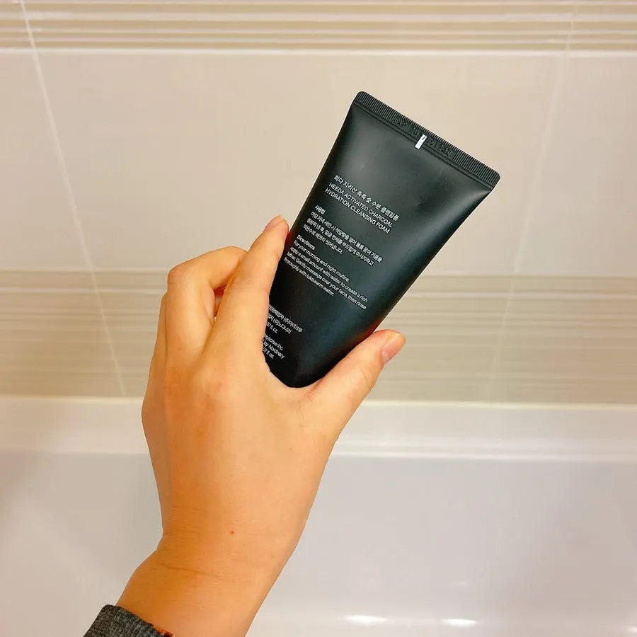 Charcoal cleansing foam for sensitive skin: HEEDA Jirisan