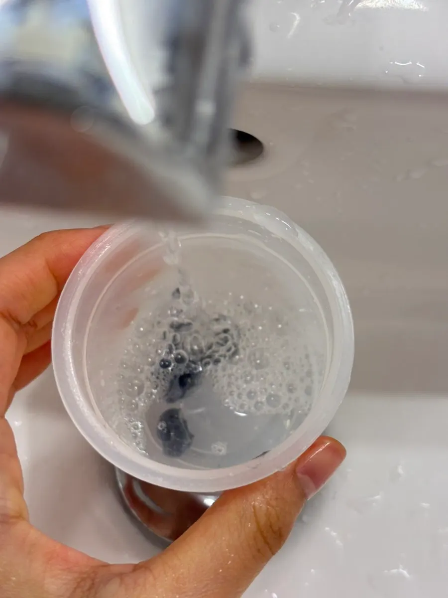 Charcoal cleansing foam after sunscreen: HEEDA Jirisan Moist Foam